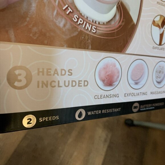 Flawless Cleanse Spa Spinning Shower Brush With 3 Heads NIB - Picture 2 of 8